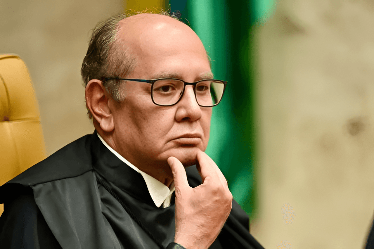 Gilmar Mendes nega pedido de prisão domiciliar a Bolsonaro